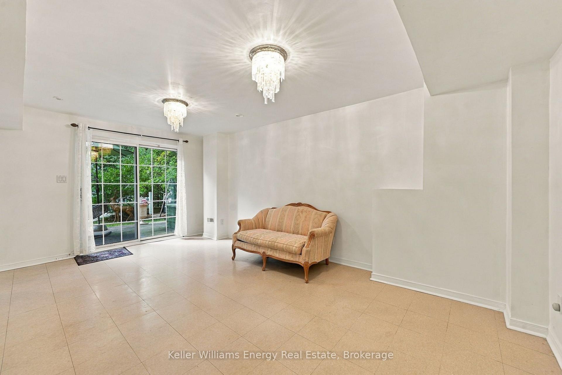 Photo 39 of 990 Glenbourne Drive, Oshawa, Pinecrest — HOMEH