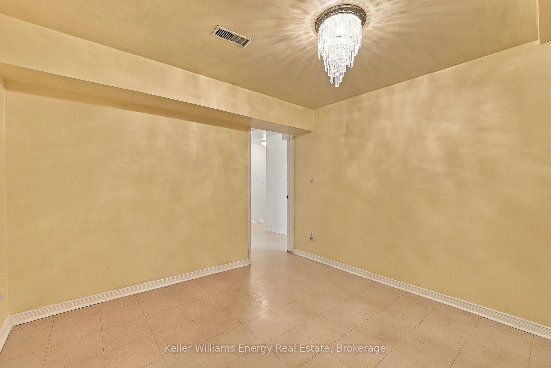 Photo 44 of 990 Glenbourne Drive, Oshawa, Pinecrest — HOMEH