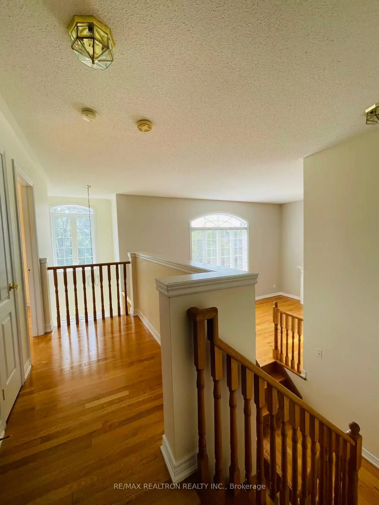Photo 9 of 35 Basilica Drive, Vaughan, Vellore Village — HOMEH