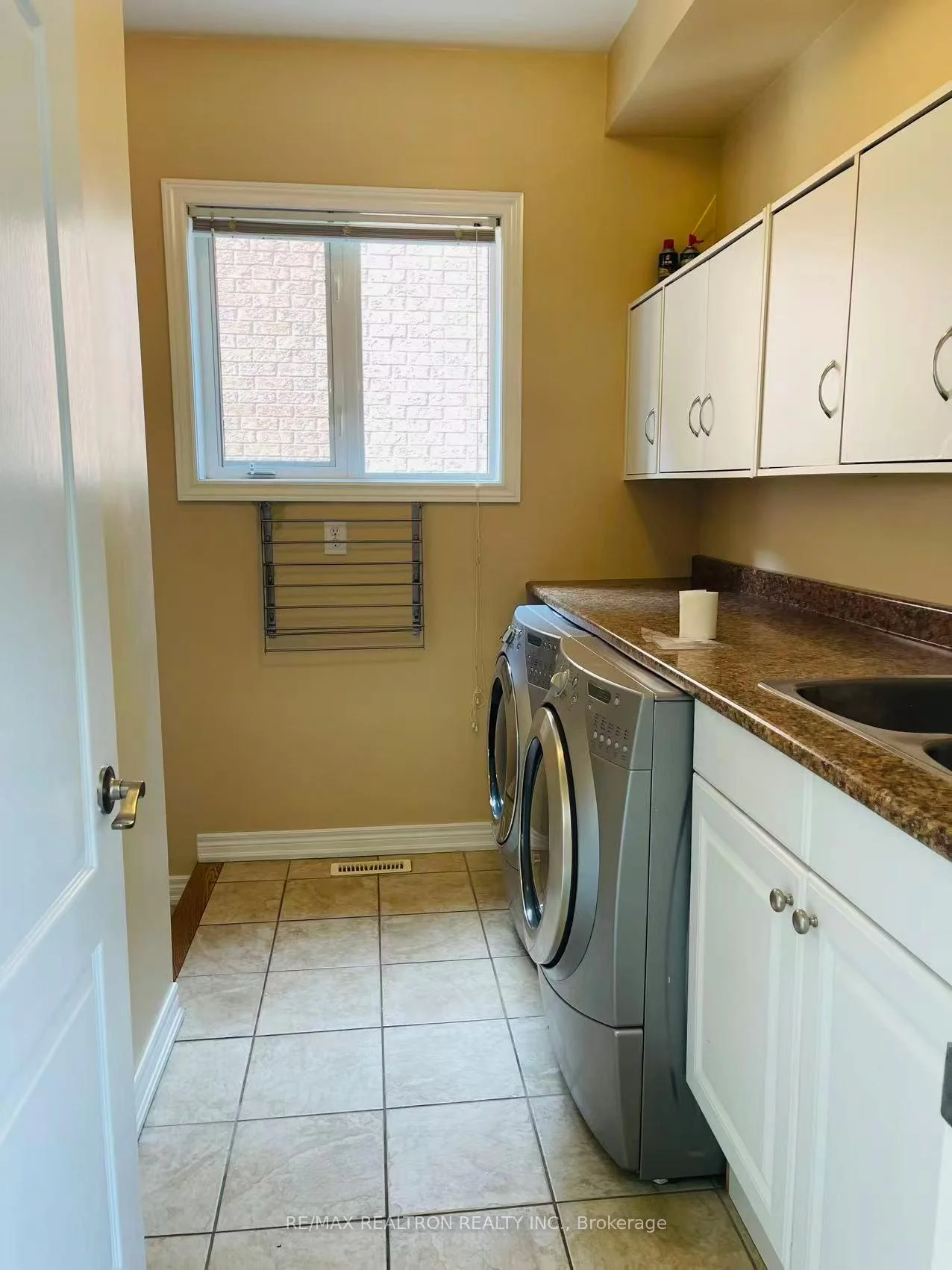Photo 19 of 35 Basilica Drive, Vaughan, Vellore Village — HOMEH