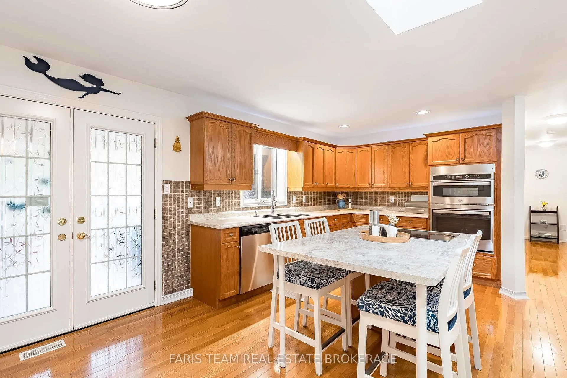 Photo 7 of 1033 Cameron Street, Innisfil, Rural Innisfil — HOMEH