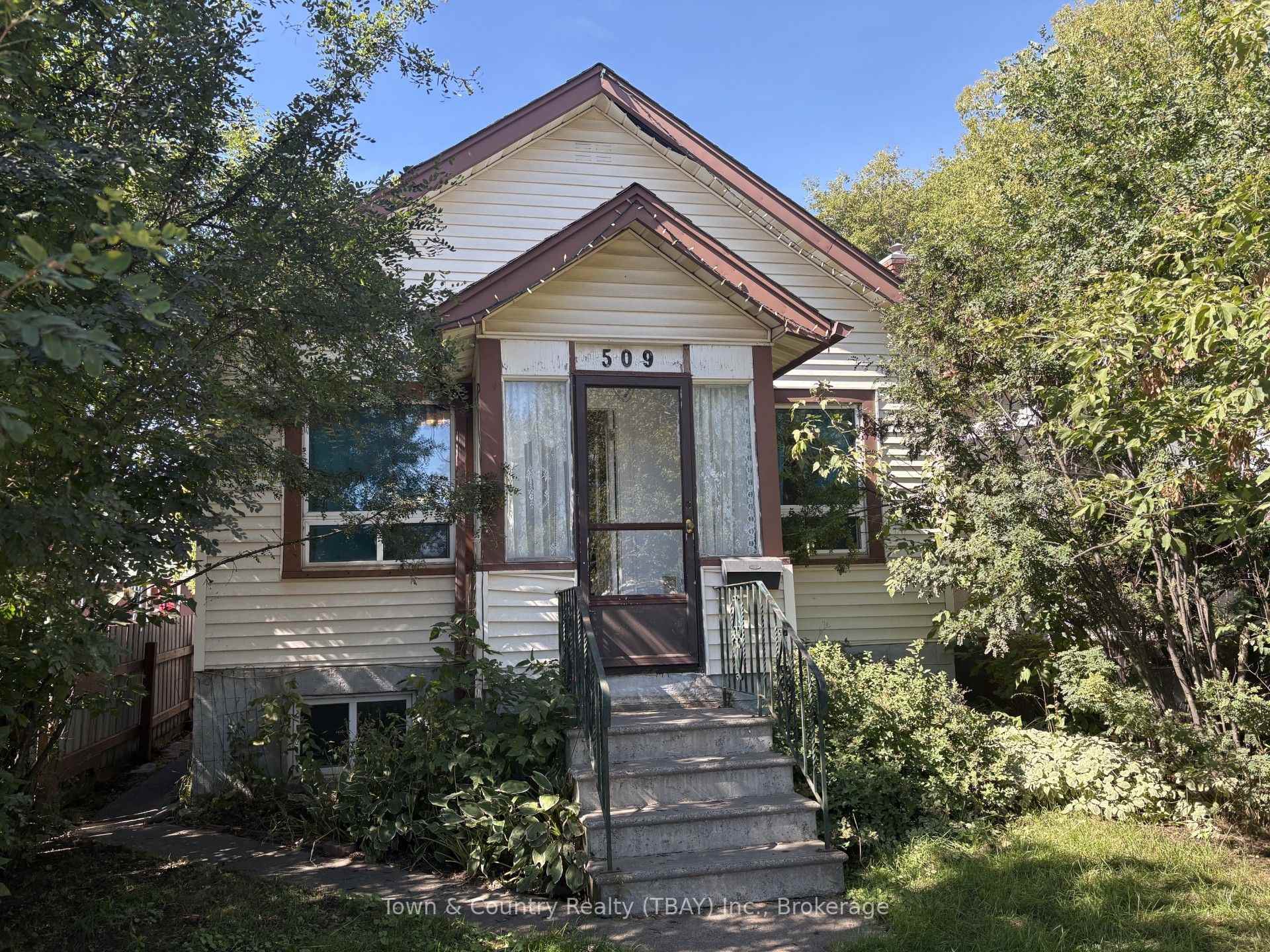 Photo of 509 May Street N