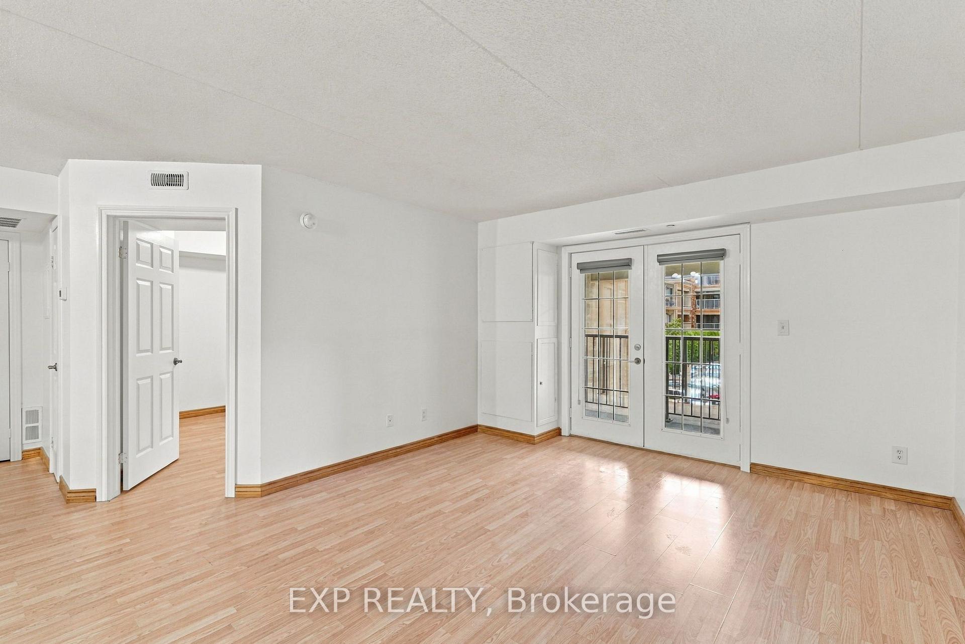 Photo 8 of Unit 206, 1440 Bishops Gate, Oakville, Glen Abbey — HOMEH