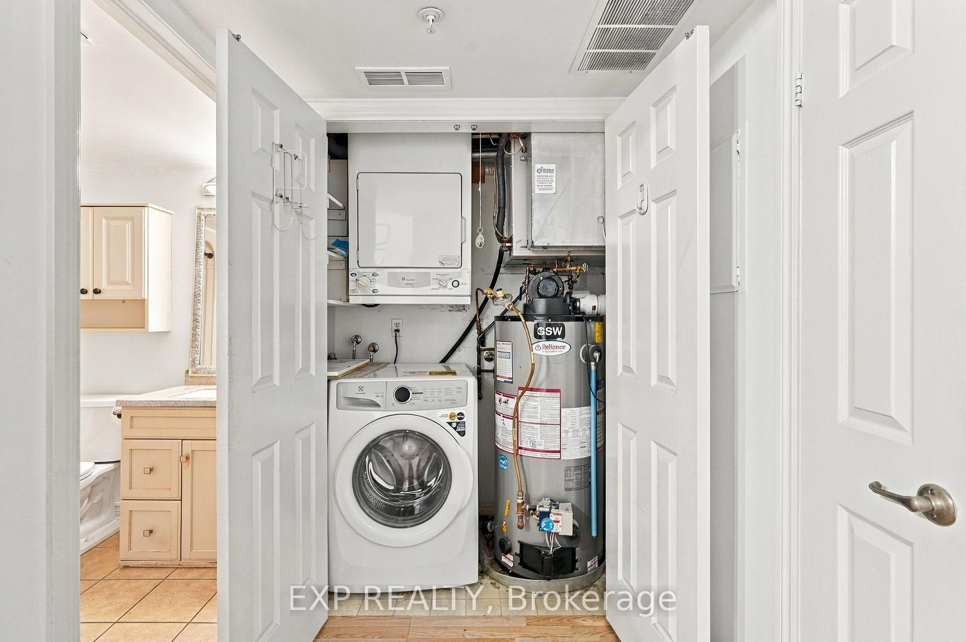 Photo 13 of Unit 206, 1440 Bishops Gate, Oakville, Glen Abbey — HOMEH