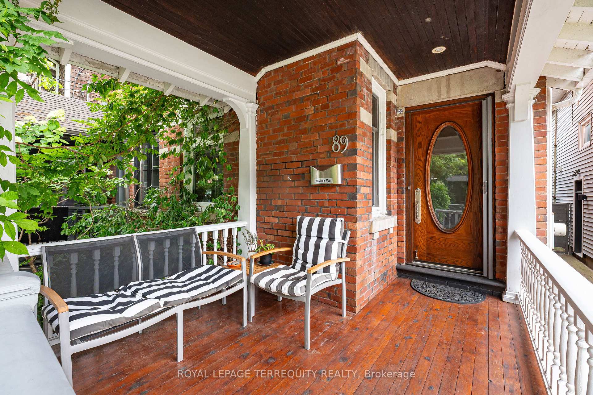 Photo 4 of 89 Leuty Avenue, Toronto, The Beaches — HOMEH
