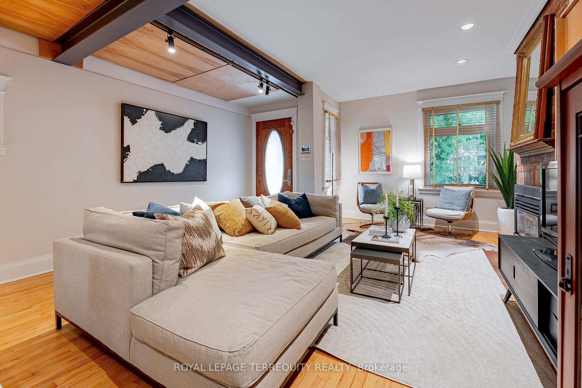 Photo 7 of 89 Leuty Avenue, Toronto, The Beaches — HOMEH