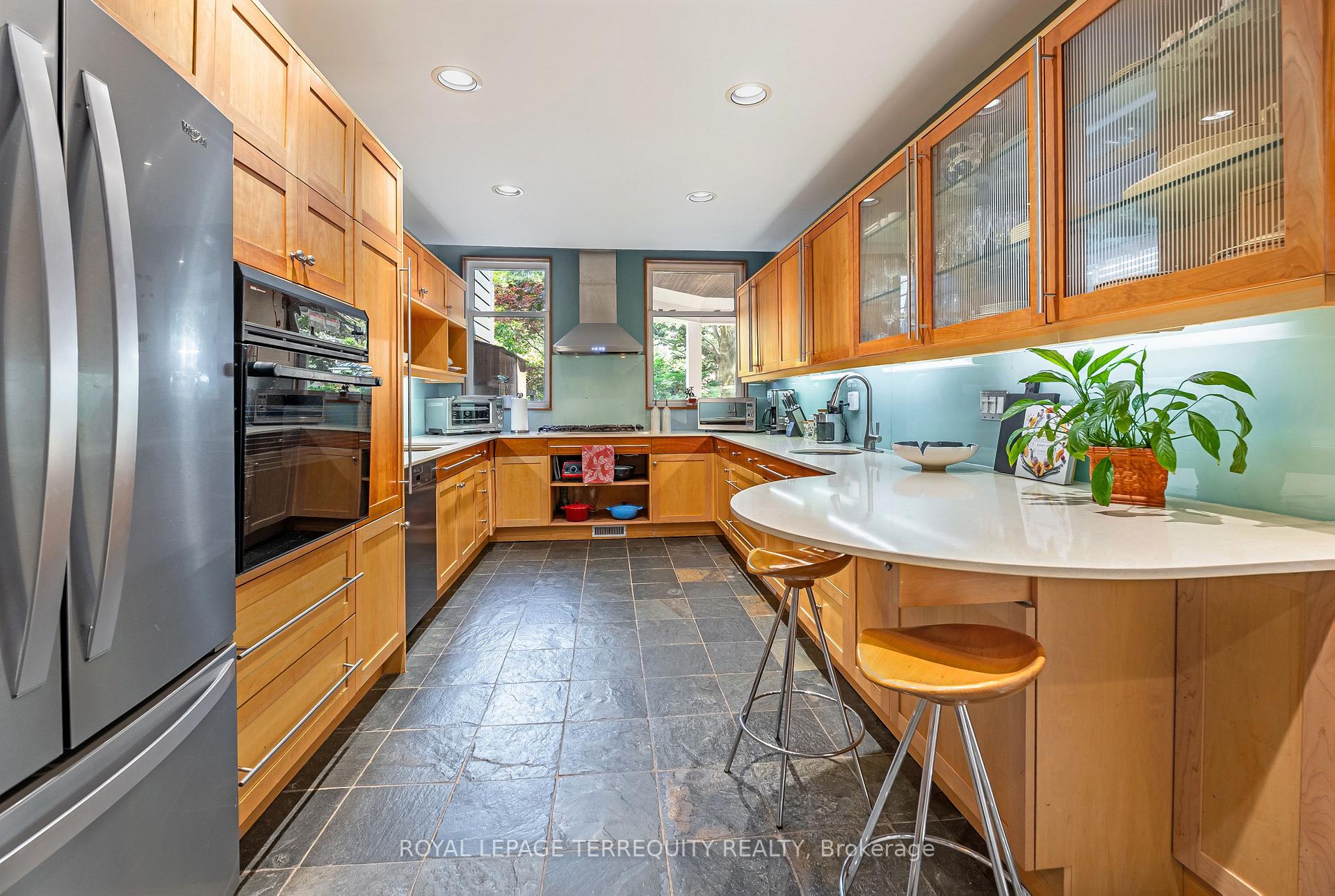 Photo 12 of 89 Leuty Avenue, Toronto, The Beaches — HOMEH