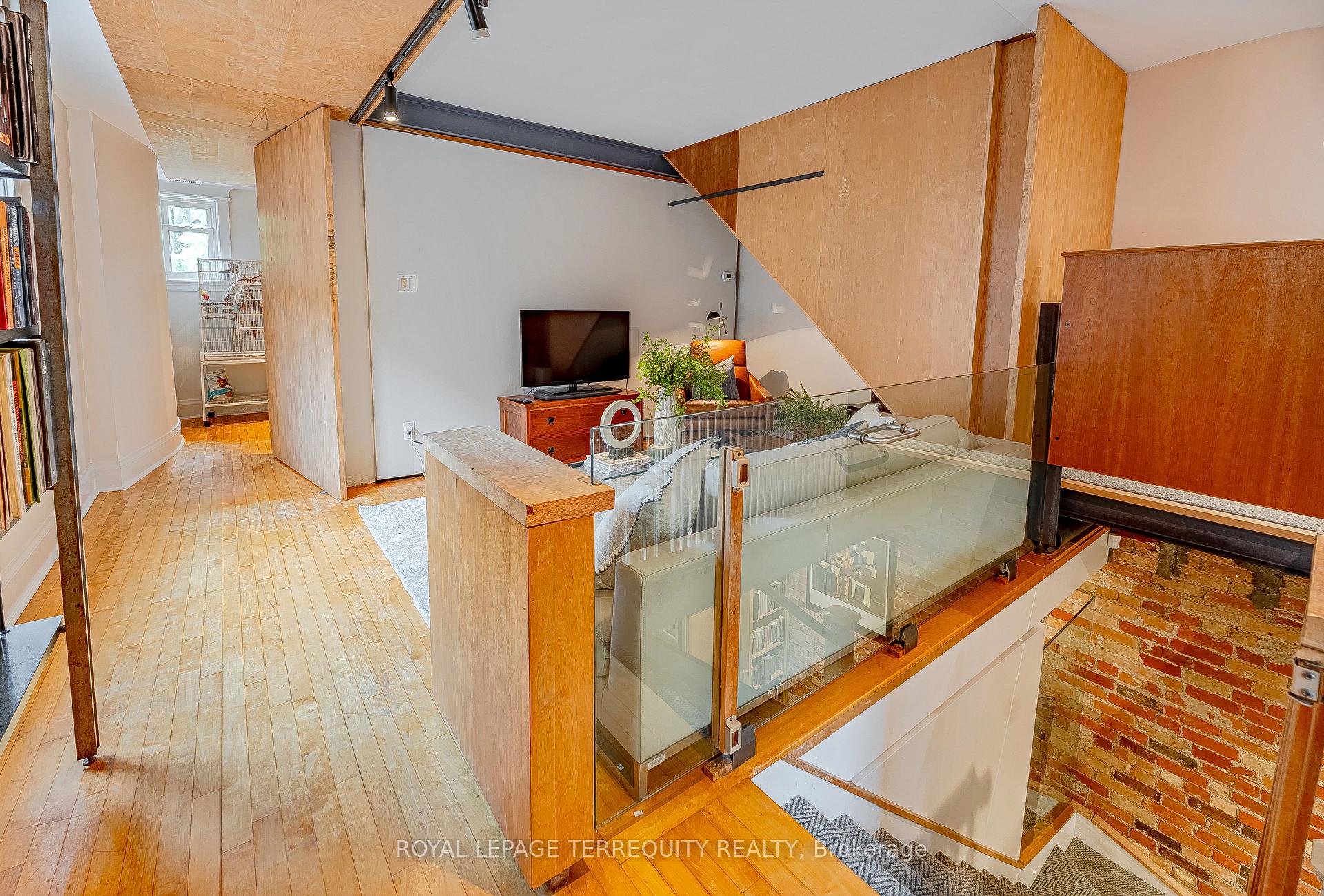 Photo 16 of 89 Leuty Avenue, Toronto, The Beaches — HOMEH