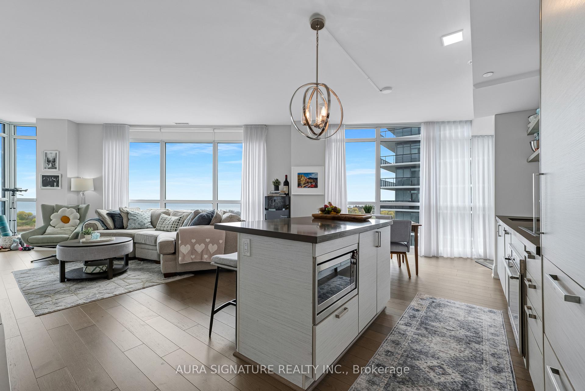 Photo 3 of Unit 1004, 59 Annie Craig Drive, Etobicoke, Mimico — HOMEH