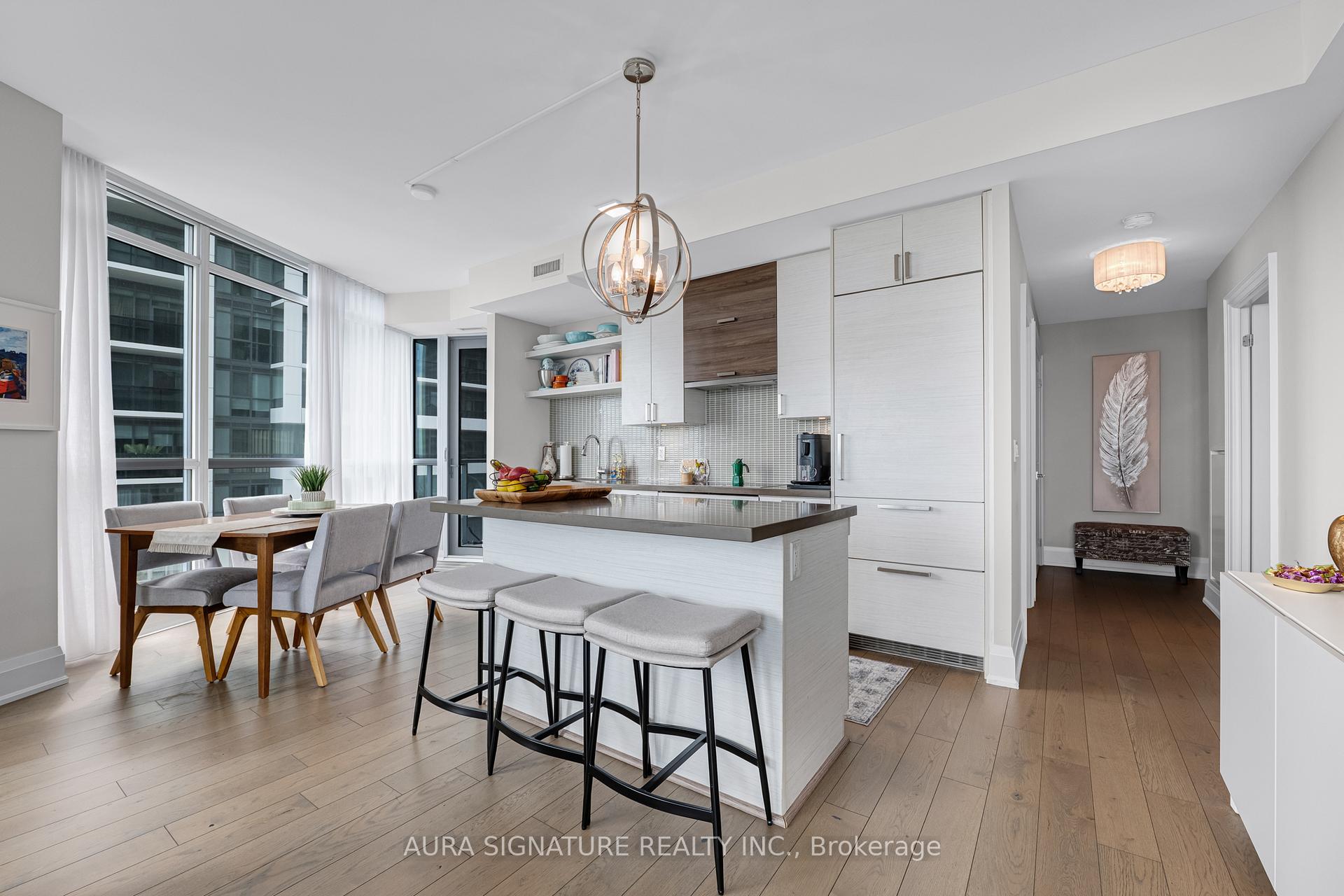 Photo 4 of Unit 1004, 59 Annie Craig Drive, Etobicoke, Mimico — HOMEH