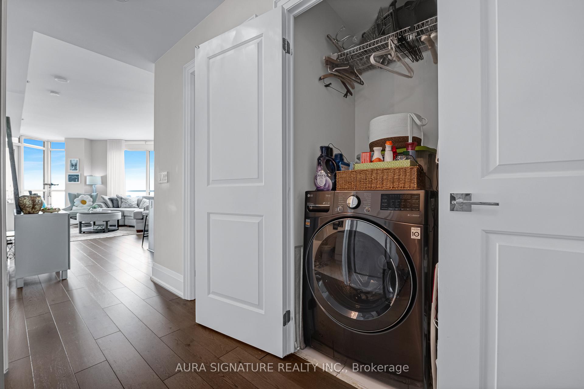 Photo 33 of Unit 1004, 59 Annie Craig Drive, Etobicoke, Mimico — HOMEH
