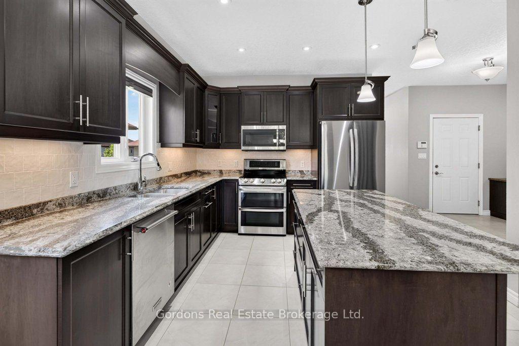 Photo 19 of 74 Aletha Drive, Prince Edward County, Wellington Ward — HOMEH