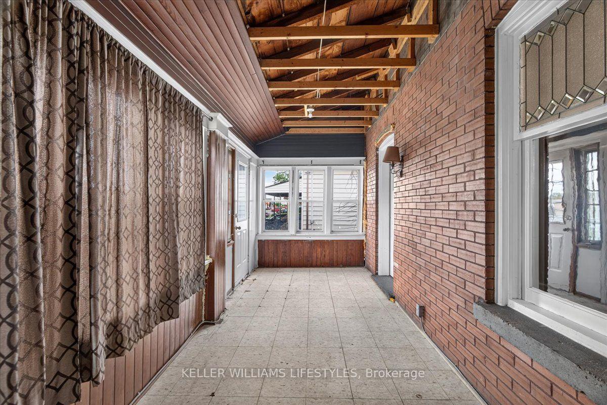 Photo 5 of 20 Arthur Avenue, St. Thomas — HOMEH