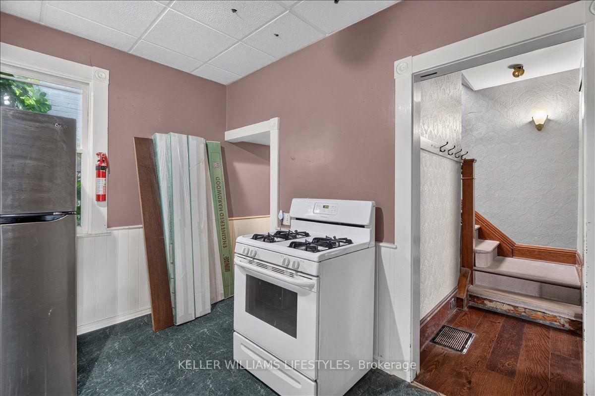 Photo 14 of 20 Arthur Avenue, St. Thomas — HOMEH