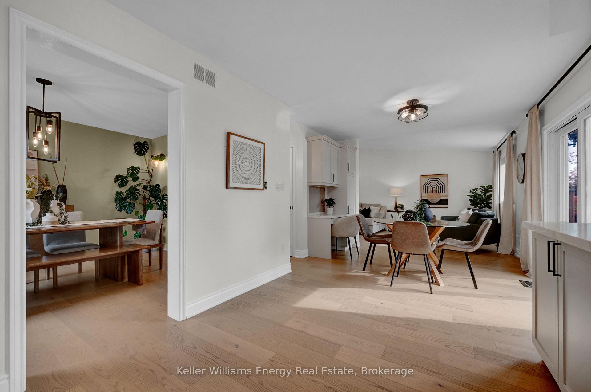 Photo 12 of 5736 Main Street, Clarington, Orono — HOMEH