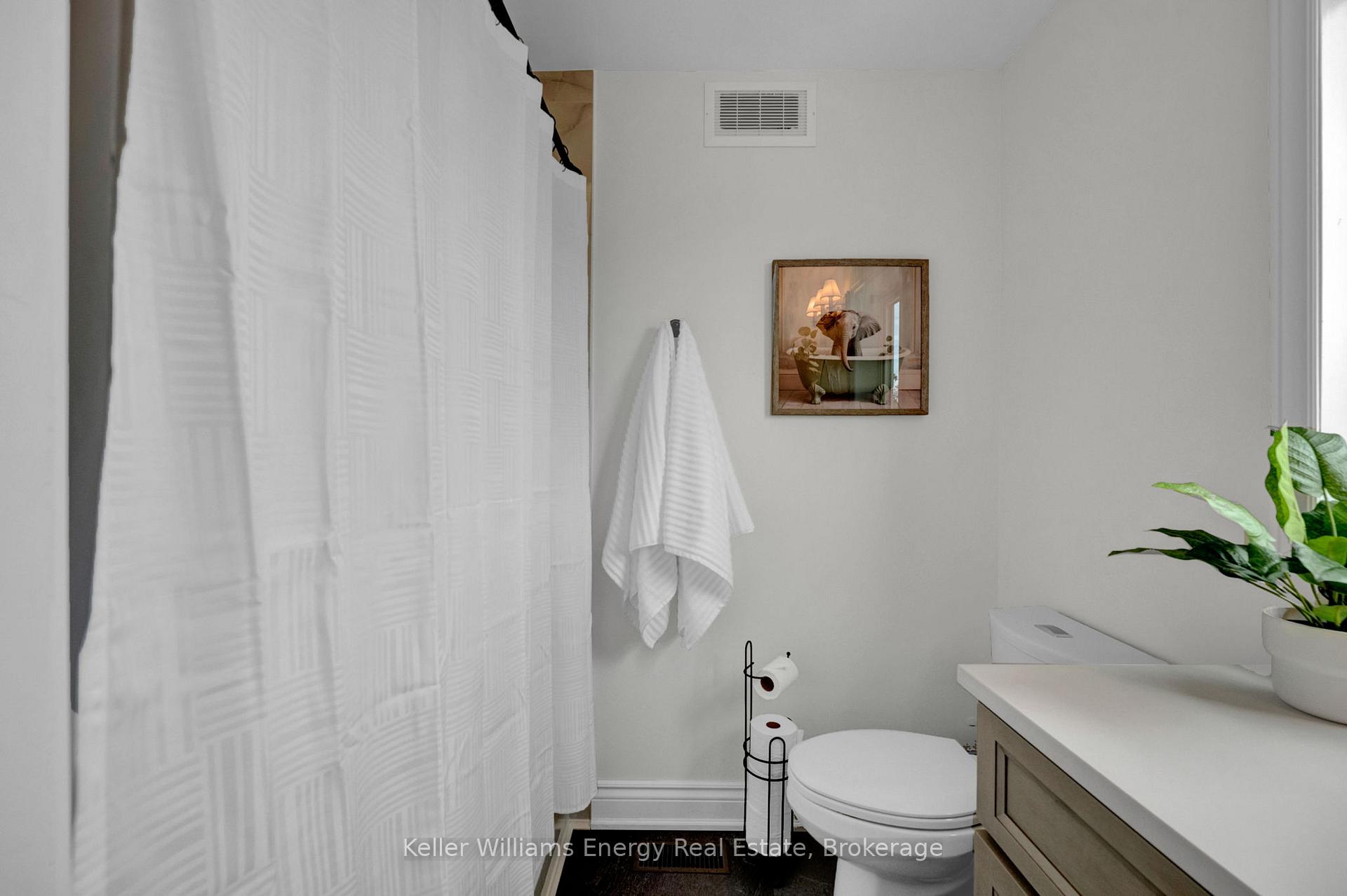 Photo 23 of 5736 Main Street, Clarington, Orono — HOMEH
