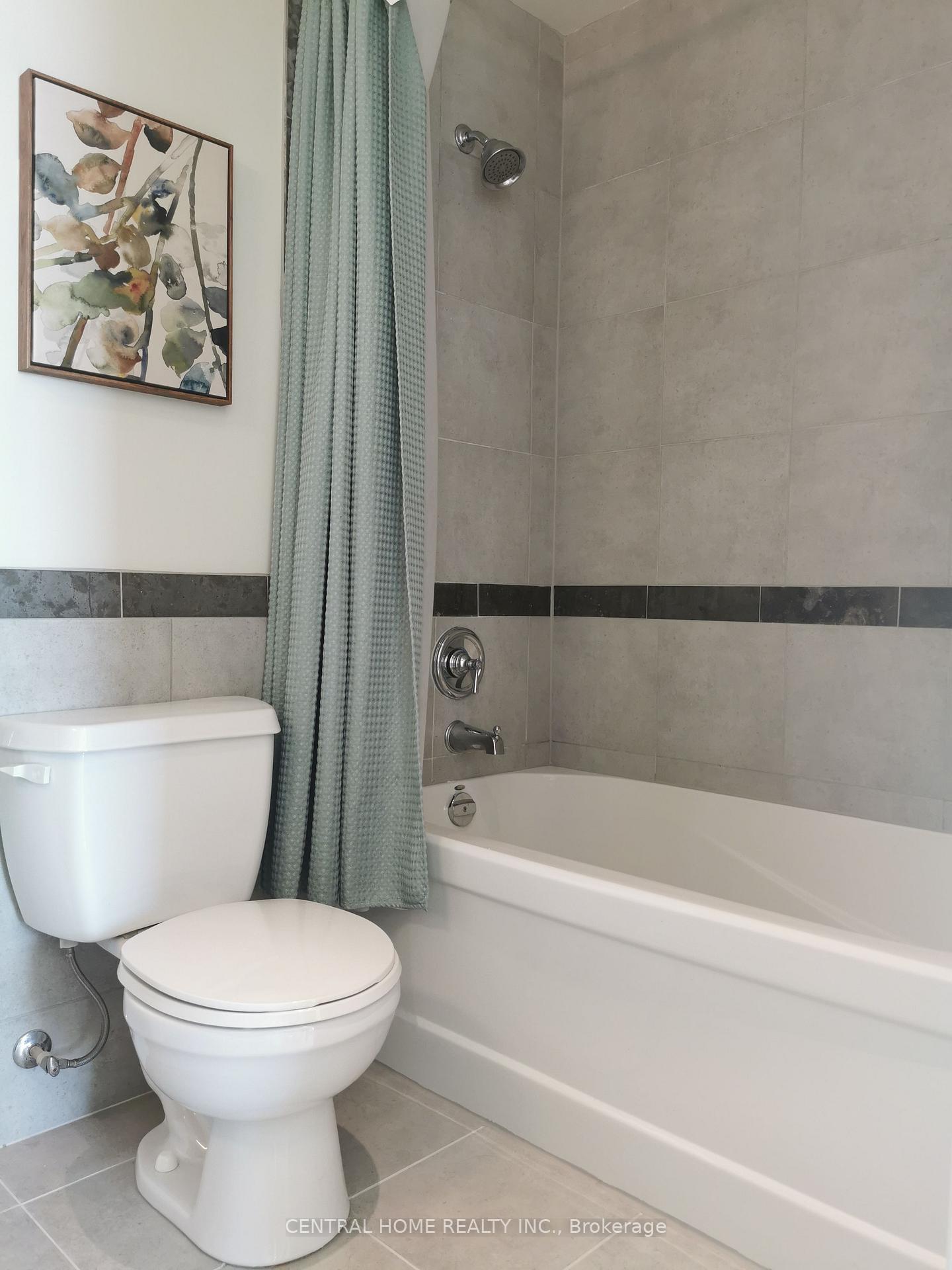 Photo 10 of Unit 613, 1055 Southdown Road, Mississauga, Clarkson — HOMEH