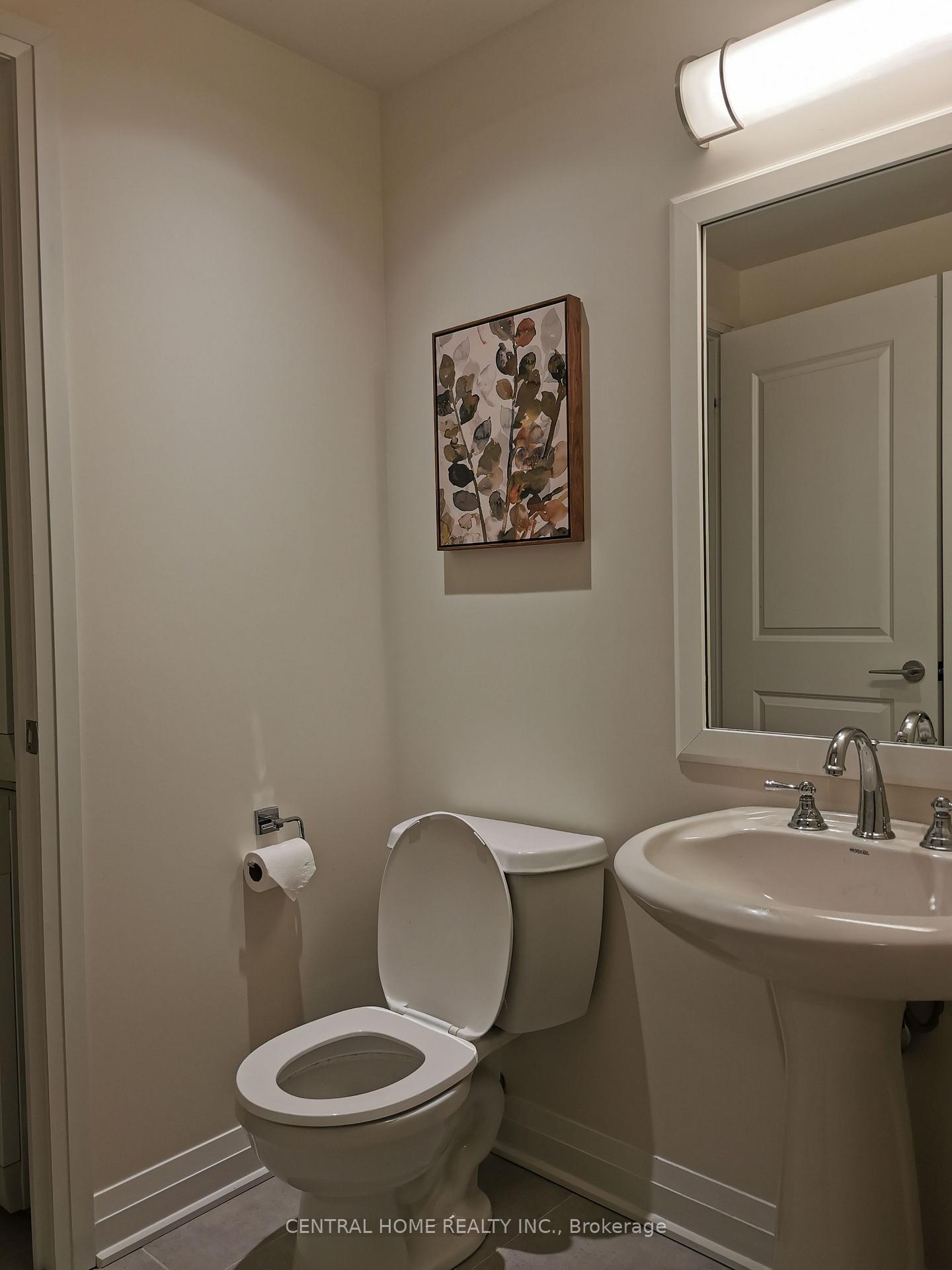 Photo 13 of Unit 613, 1055 Southdown Road, Mississauga, Clarkson — HOMEH