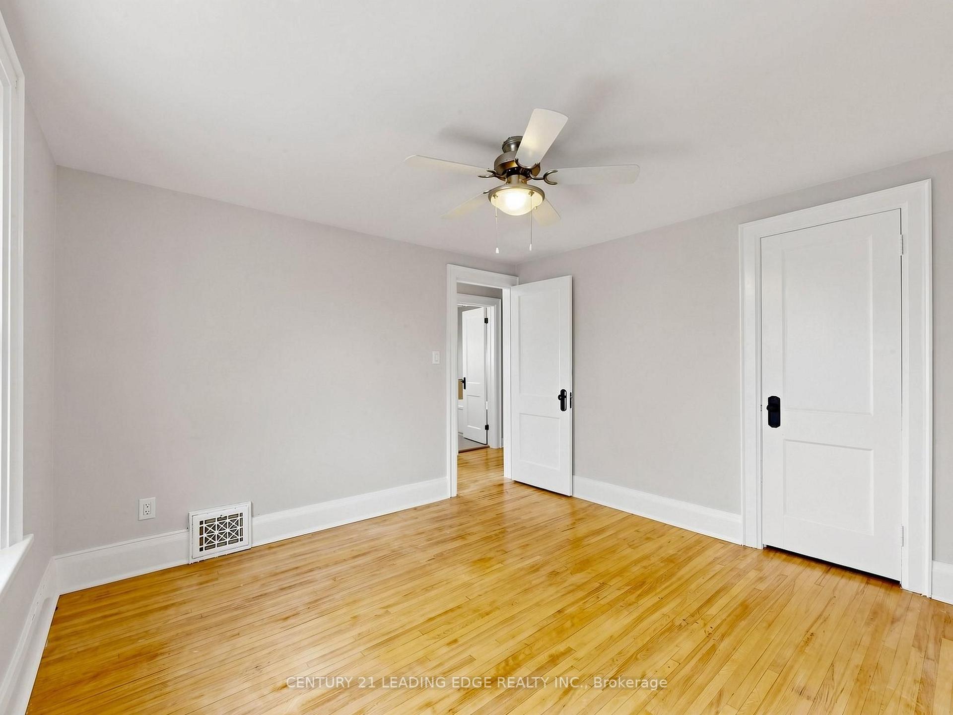 Photo 11 of 108 Frederick Street, Oshawa, O'Neill — HOMEH