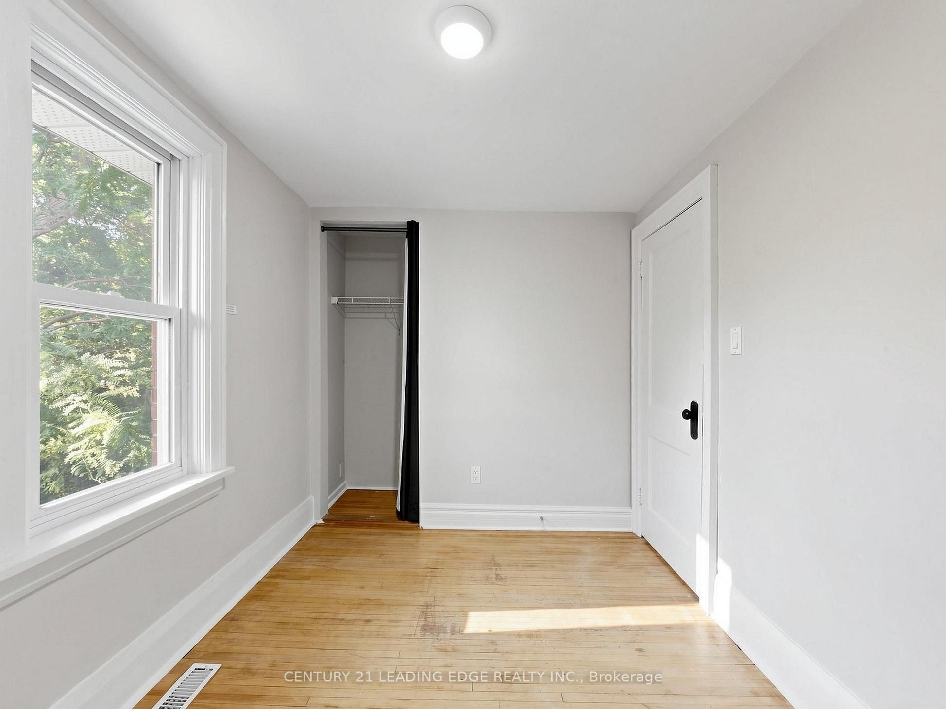 Photo 13 of 108 Frederick Street, Oshawa, O'Neill — HOMEH