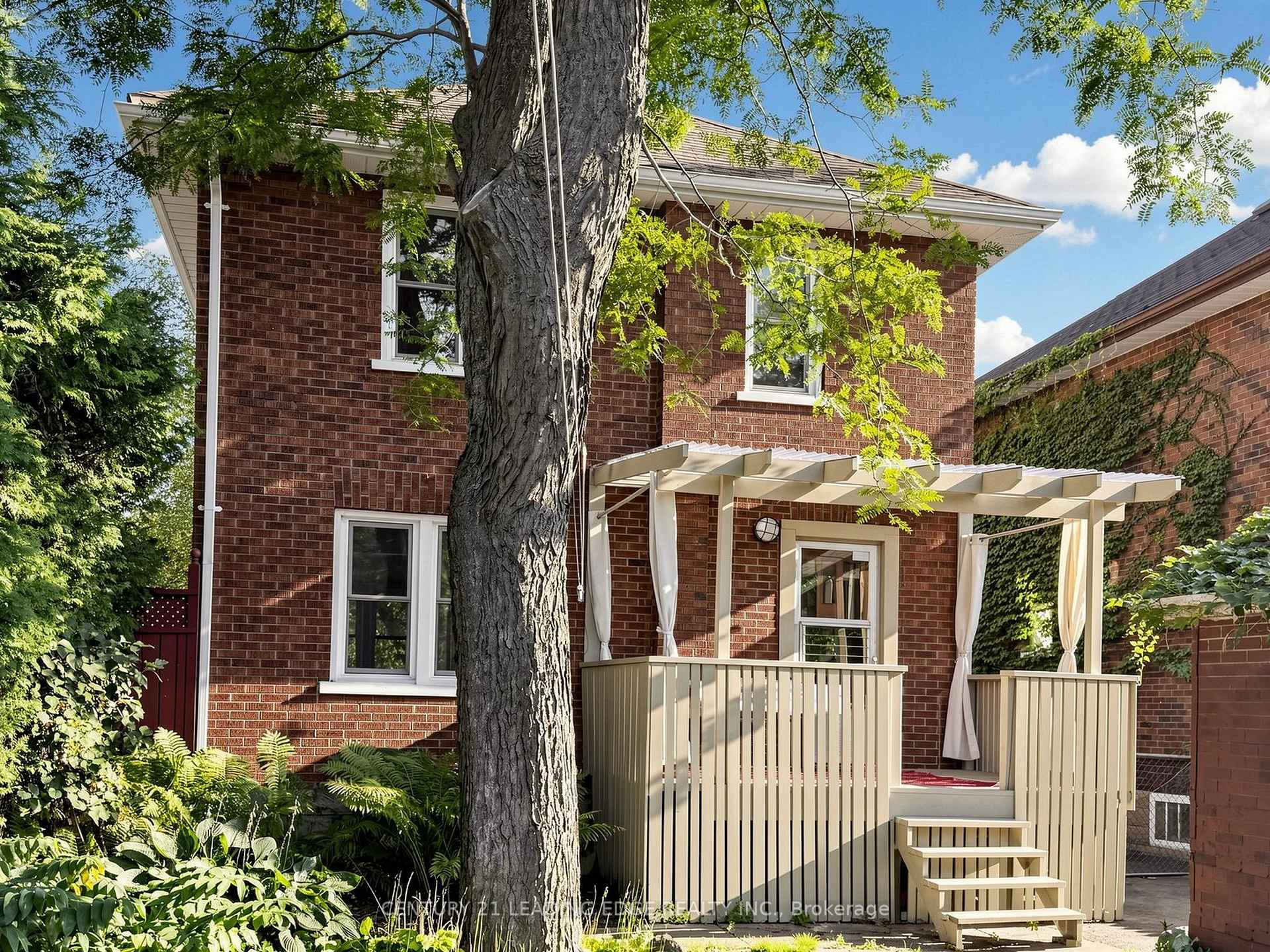Photo 20 of 108 Frederick Street, Oshawa, O'Neill — HOMEH