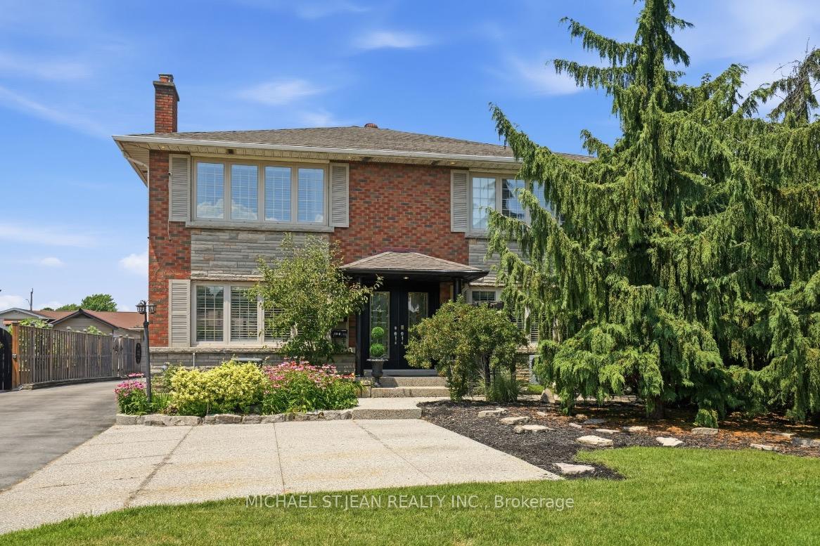 Photo 2 of 33 Centennial Parkway S, Hamilton, Stoney Creek — HOMEH