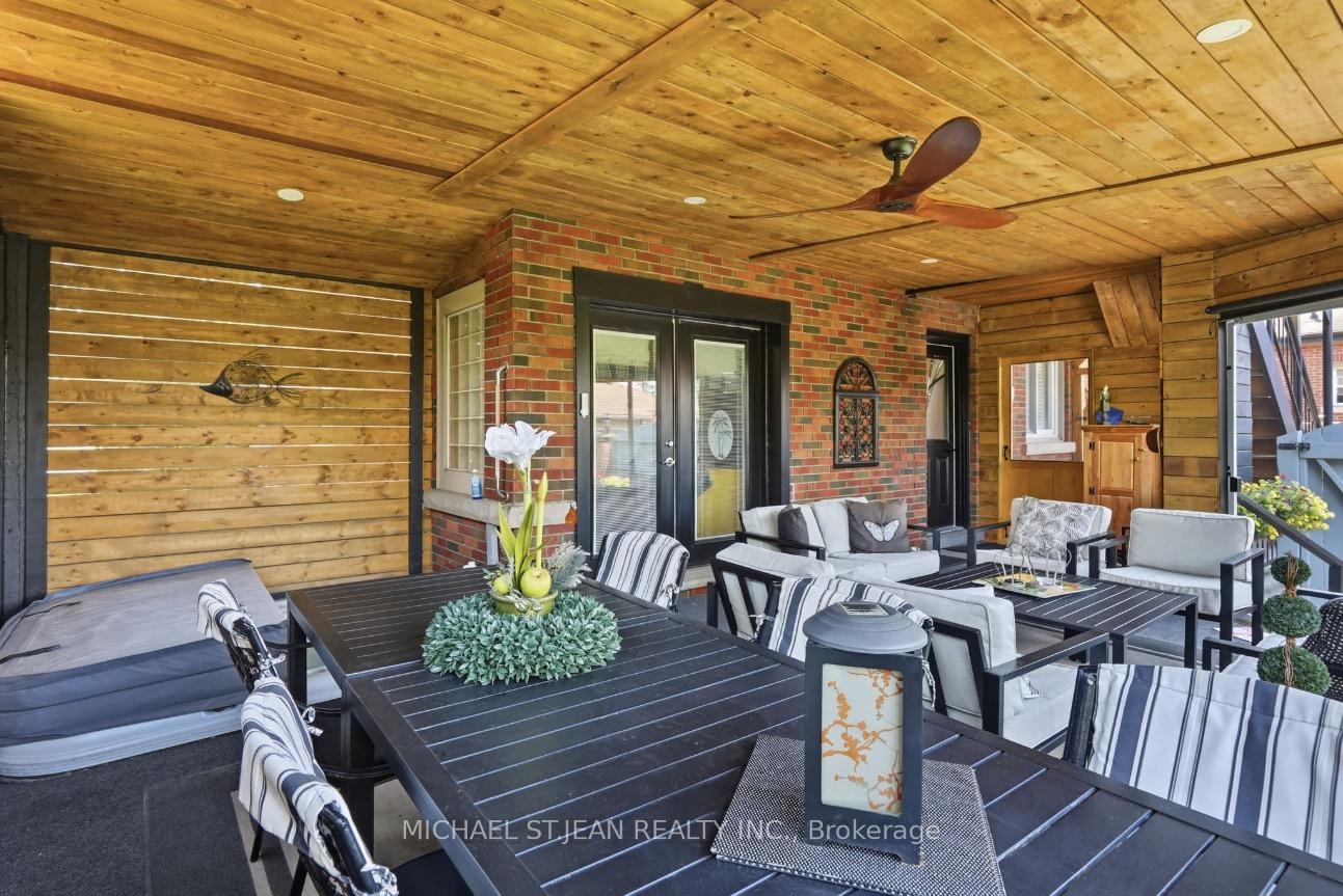 Photo 12 of 33 Centennial Parkway S, Hamilton, Stoney Creek — HOMEH