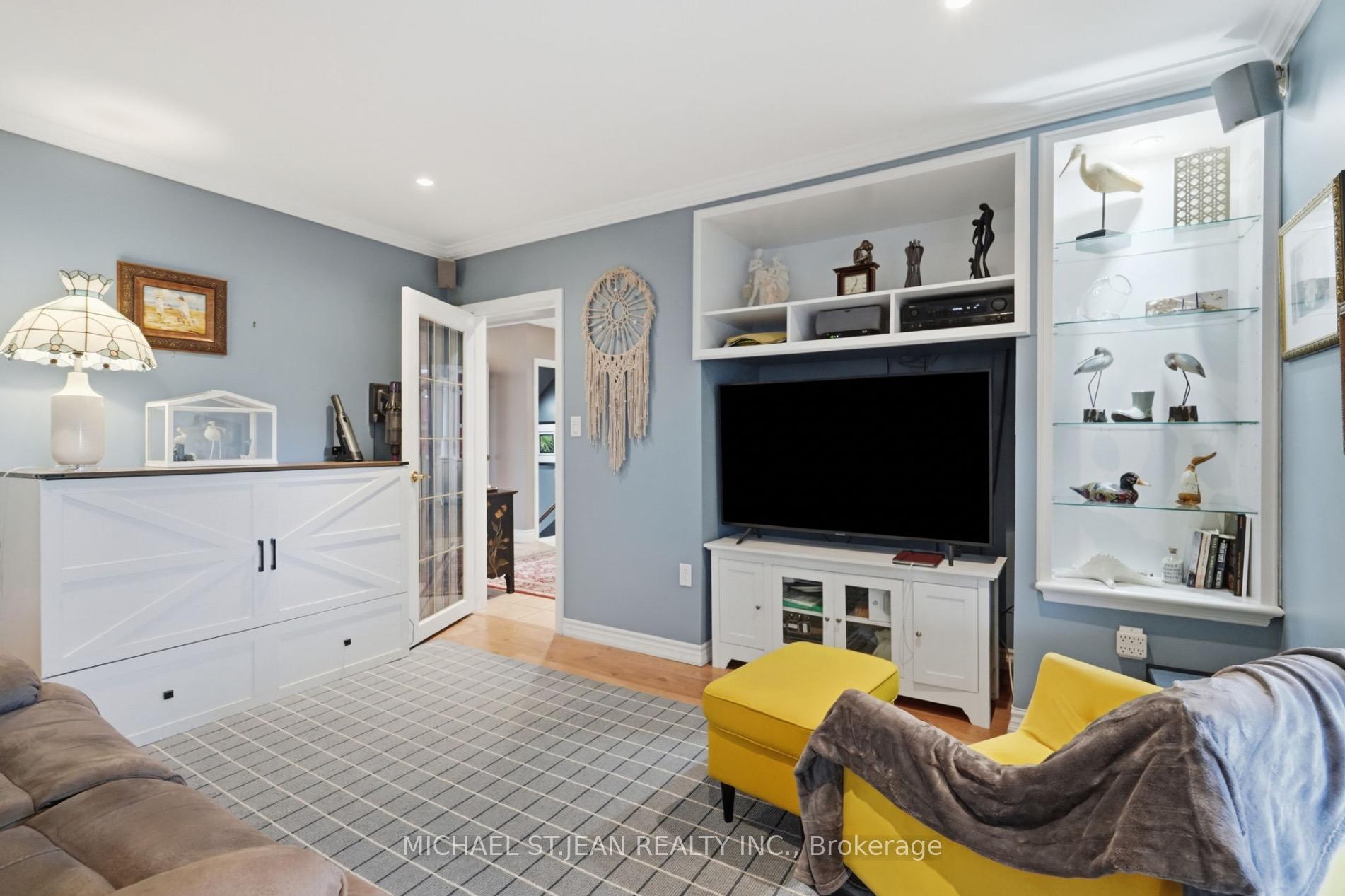 Photo 17 of 33 Centennial Parkway S, Hamilton, Stoney Creek — HOMEH