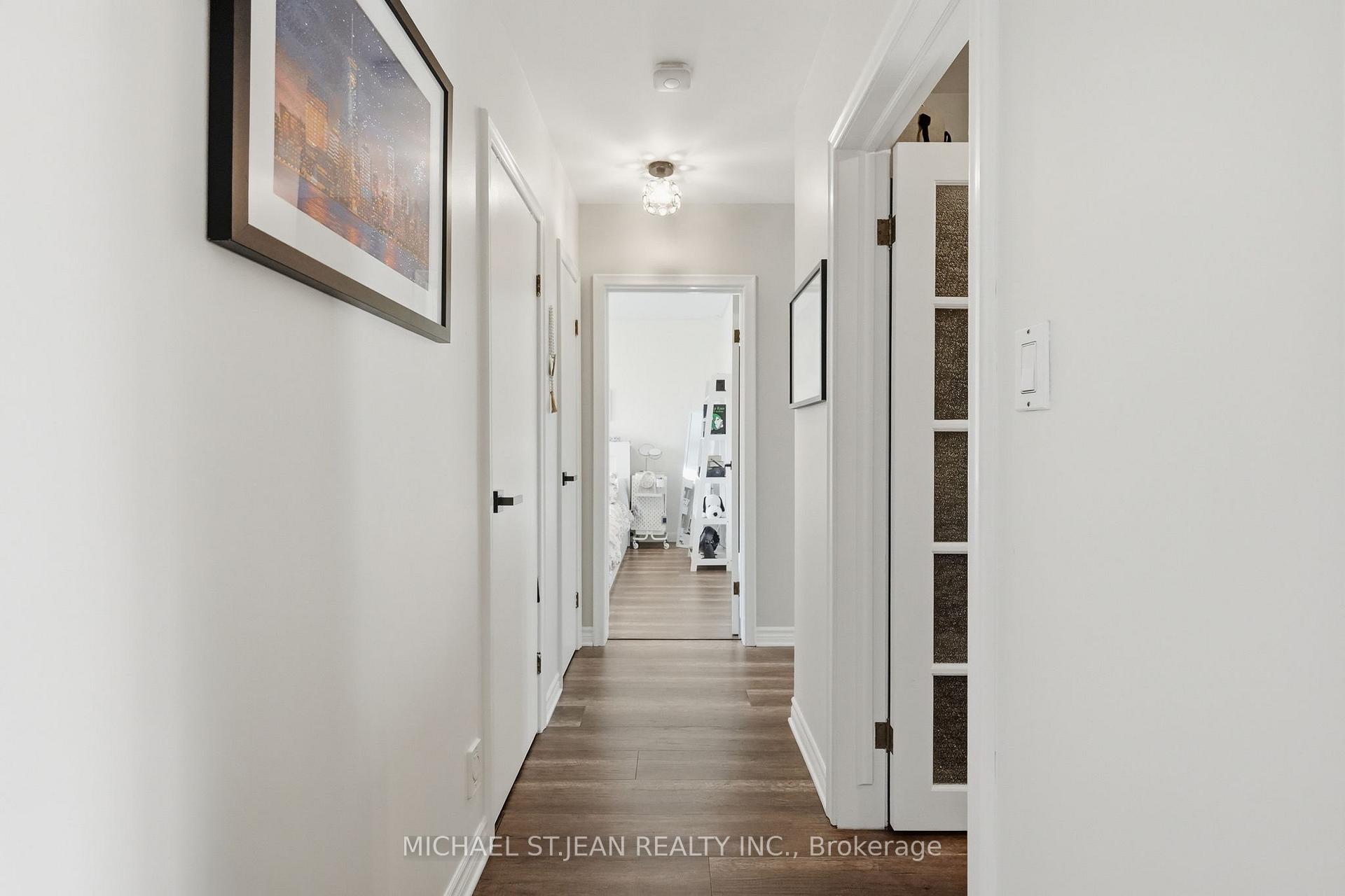 Photo 26 of 33 Centennial Parkway S, Hamilton, Stoney Creek — HOMEH