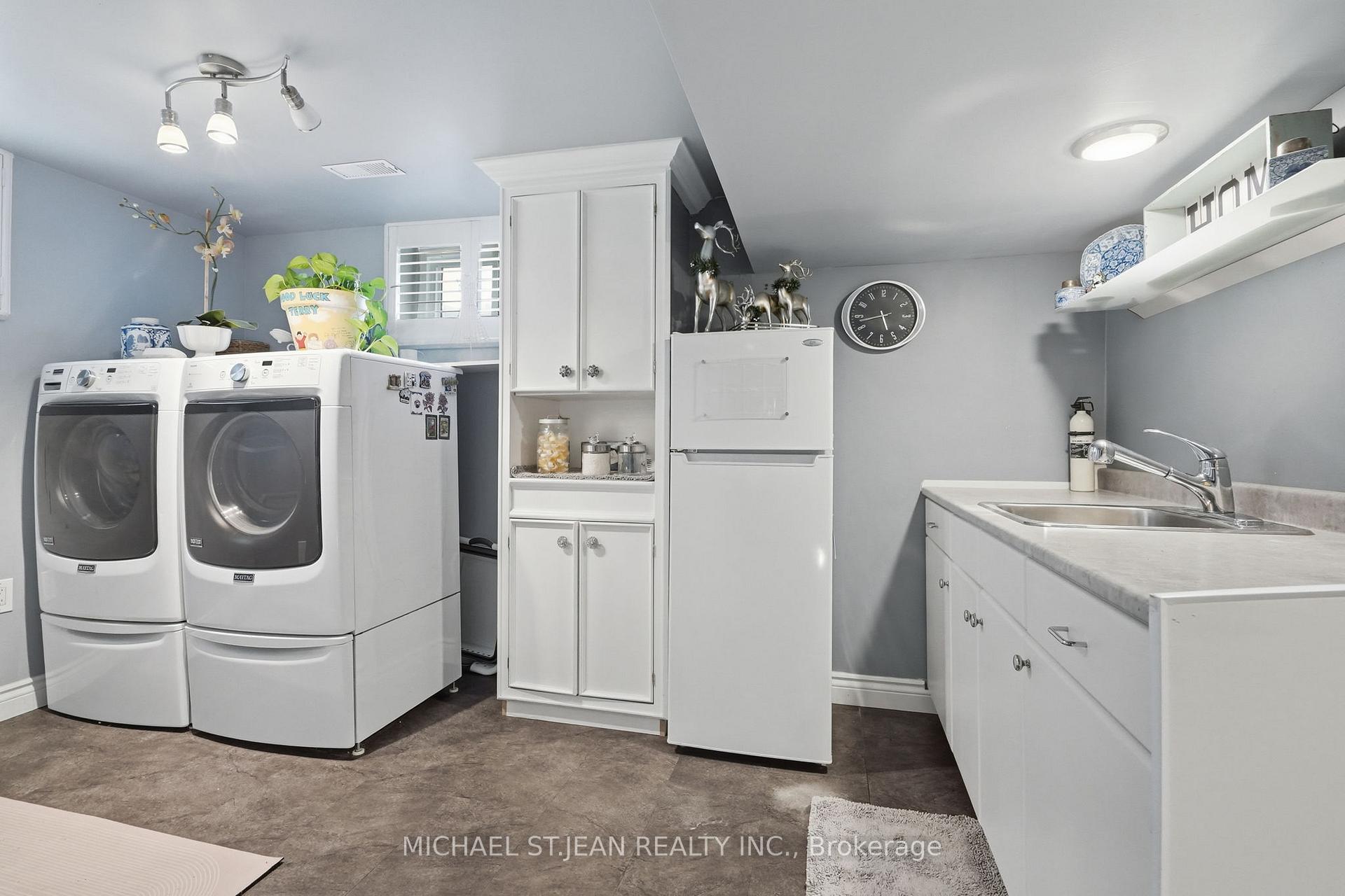 Photo 39 of 33 Centennial Parkway S, Hamilton, Stoney Creek — HOMEH