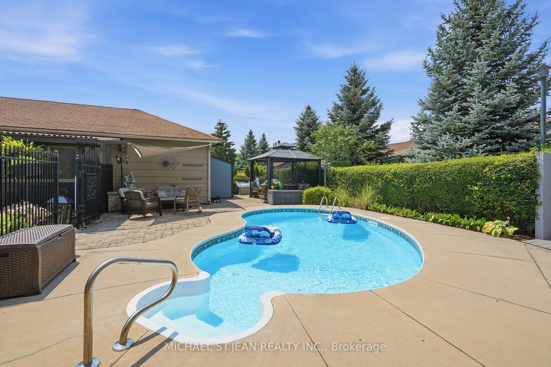 Photo 44 of 33 Centennial Parkway S, Hamilton, Stoney Creek — HOMEH
