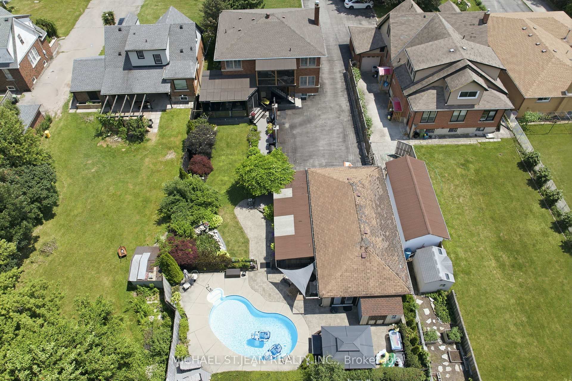 Photo 47 of 33 Centennial Parkway S, Hamilton, Stoney Creek — HOMEH