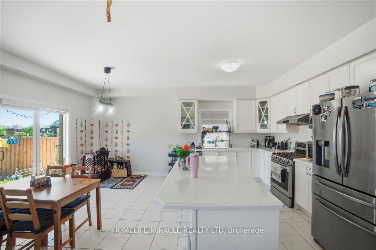 Photo 17 of 15 Moriarity Drive, Brant, Paris — HOMEH
