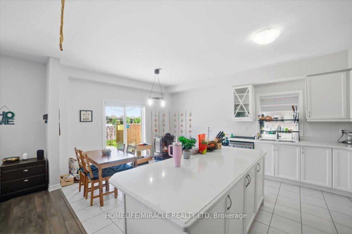 Photo 18 of 15 Moriarity Drive, Brant, Paris — HOMEH
