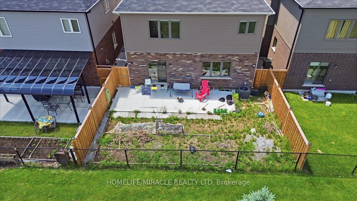 Photo 43 of 15 Moriarity Drive, Brant, Paris — HOMEH