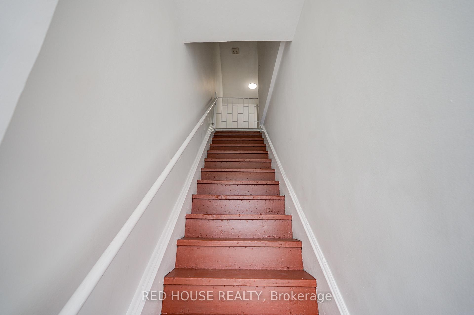 Photo 3 of 782 Dundas Street W, Toronto, Trinity-Bellwoods — HOMEH