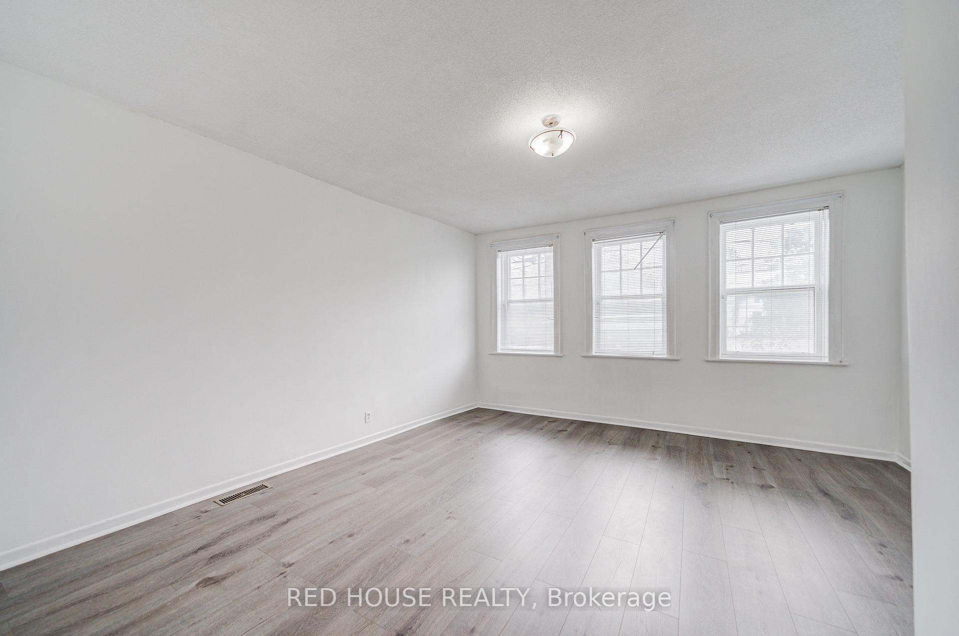 Photo 13 of 782 Dundas Street W, Toronto, Trinity-Bellwoods — HOMEH