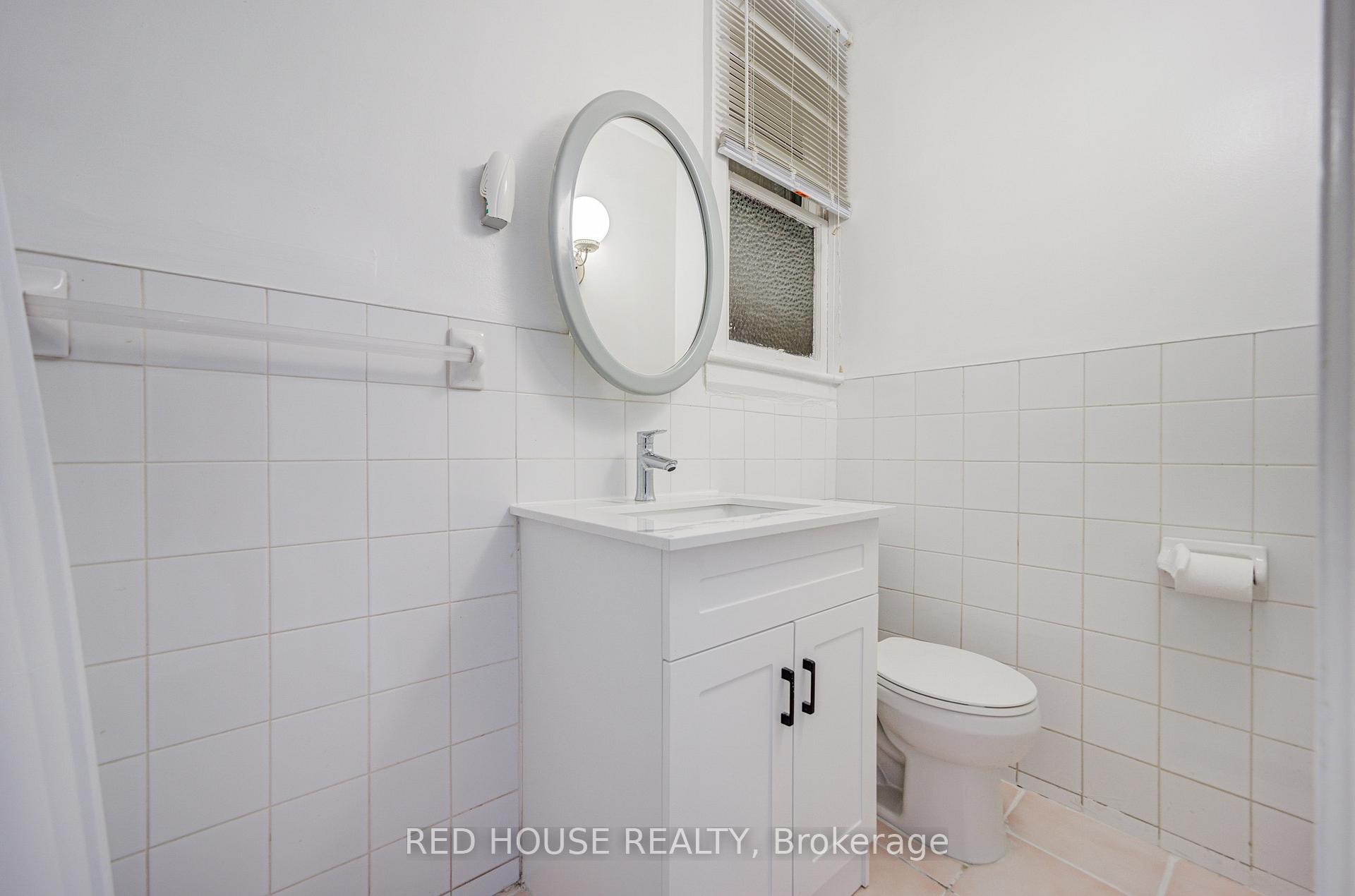 Photo 21 of 782 Dundas Street W, Toronto, Trinity-Bellwoods — HOMEH