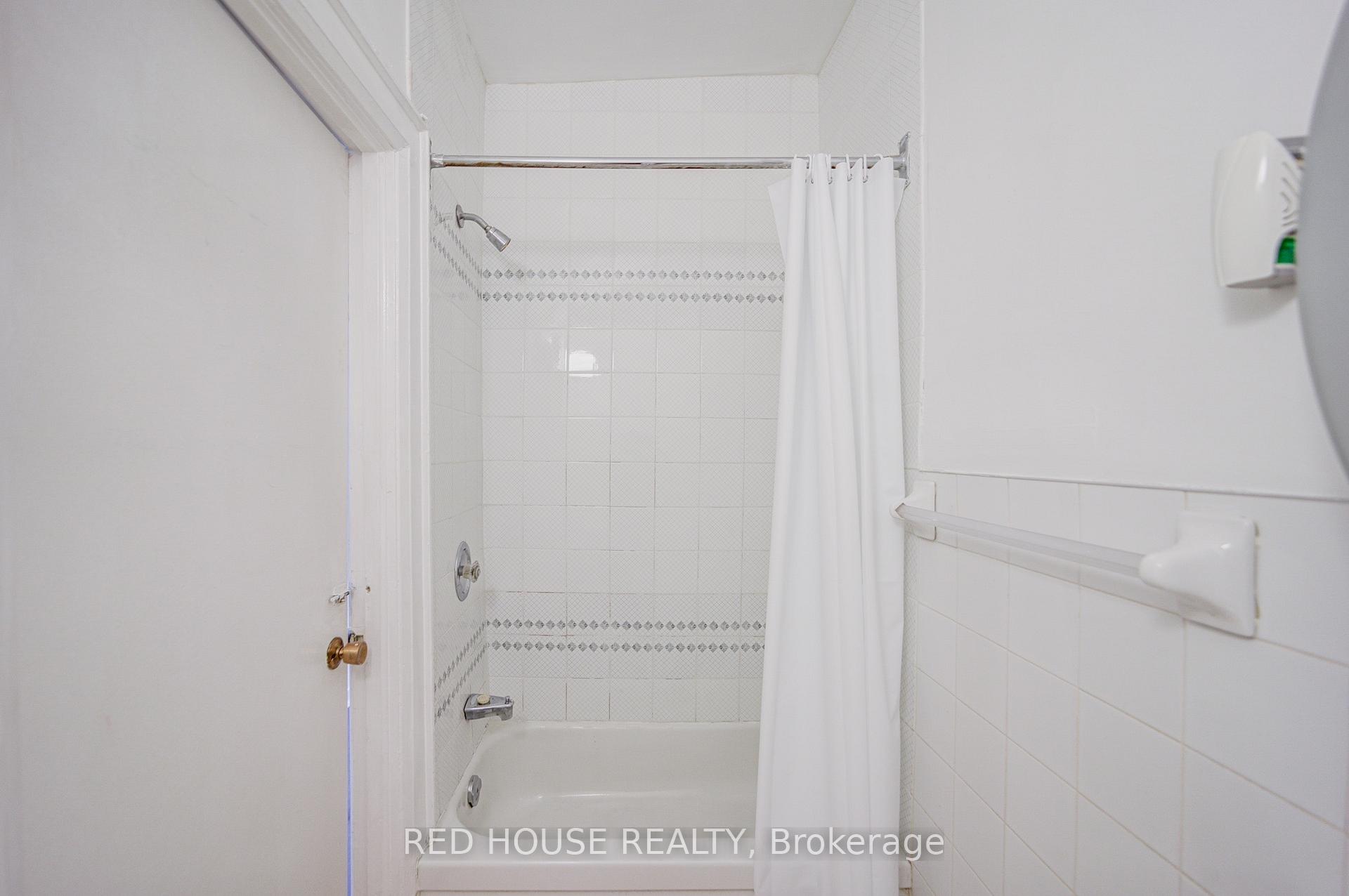 Photo 22 of 782 Dundas Street W, Toronto, Trinity-Bellwoods — HOMEH