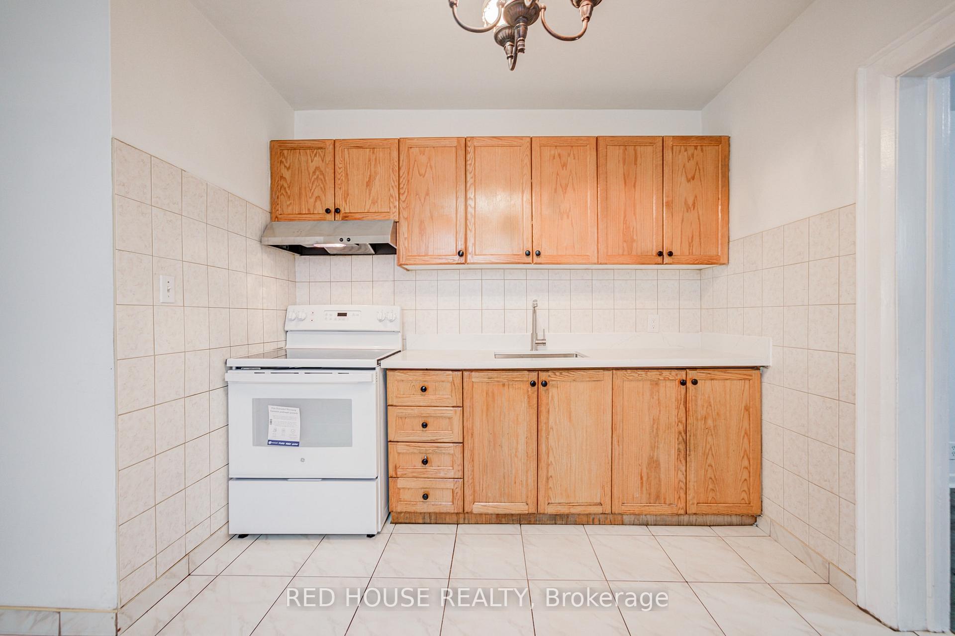 Photo 26 of 782 Dundas Street W, Toronto, Trinity-Bellwoods — HOMEH