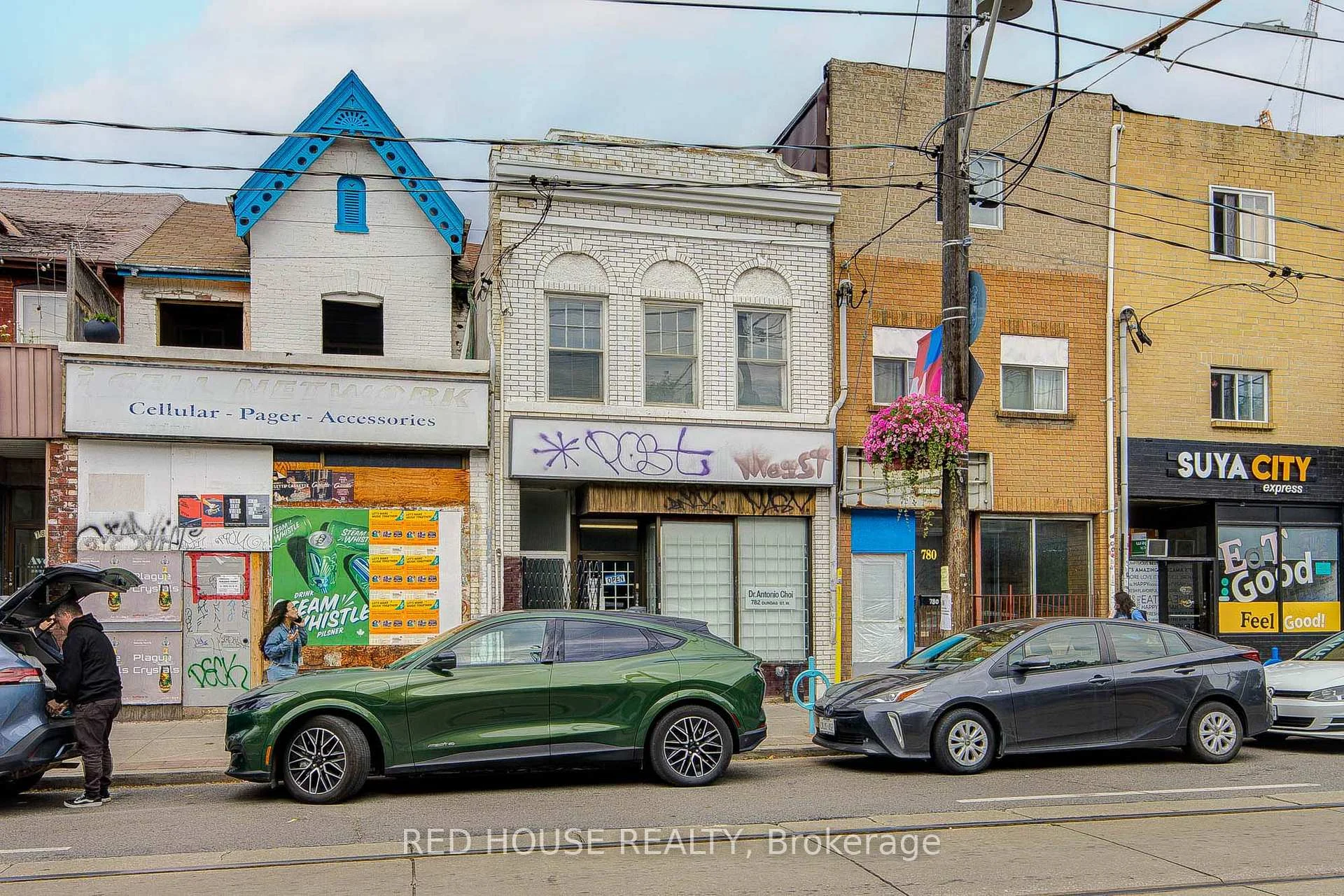 Photo 4 of 782 Dundas Street W, Toronto, Trinity-Bellwoods — HOMEH
