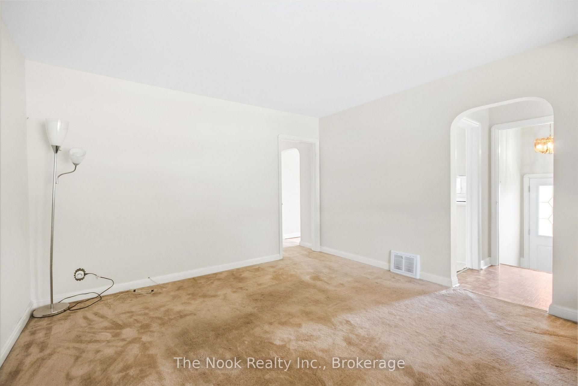 Photo 13 of 289 Highland Avenue, Oshawa, Central — HOMEH