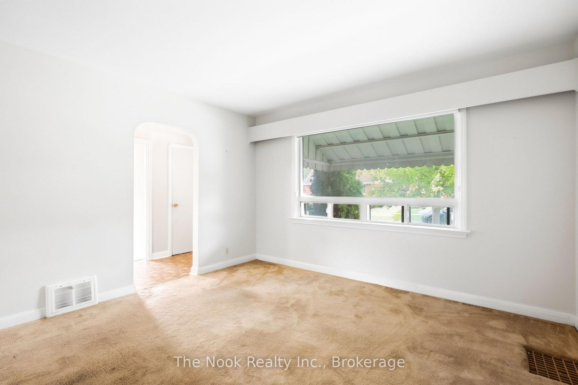 Photo 14 of 289 Highland Avenue, Oshawa, Central — HOMEH
