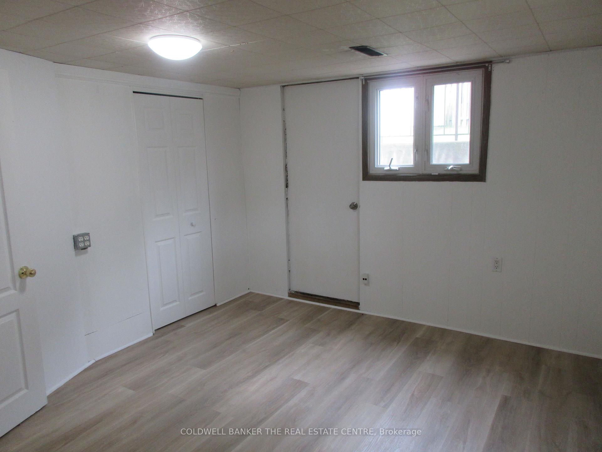Photo 9 of 72 Navaho Drive, North York, Pleasant View — HOMEH