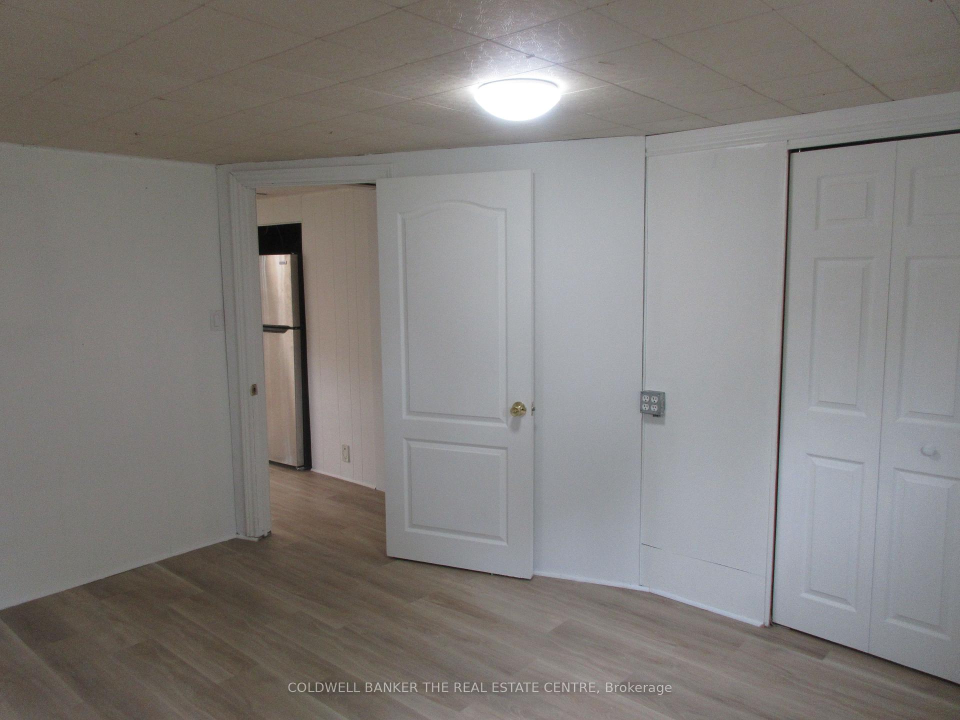 Photo 10 of 72 Navaho Drive, North York, Pleasant View — HOMEH