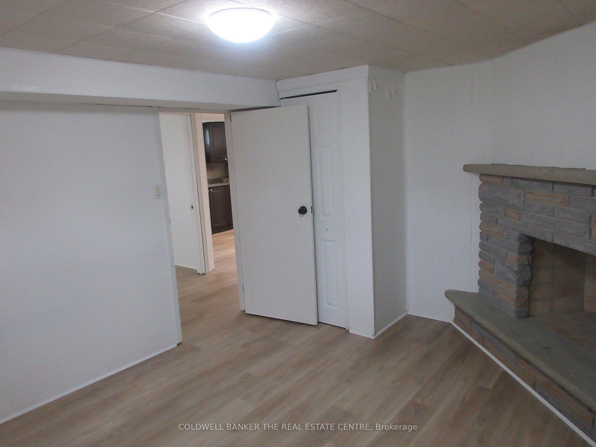 Photo 13 of 72 Navaho Drive, North York, Pleasant View — HOMEH