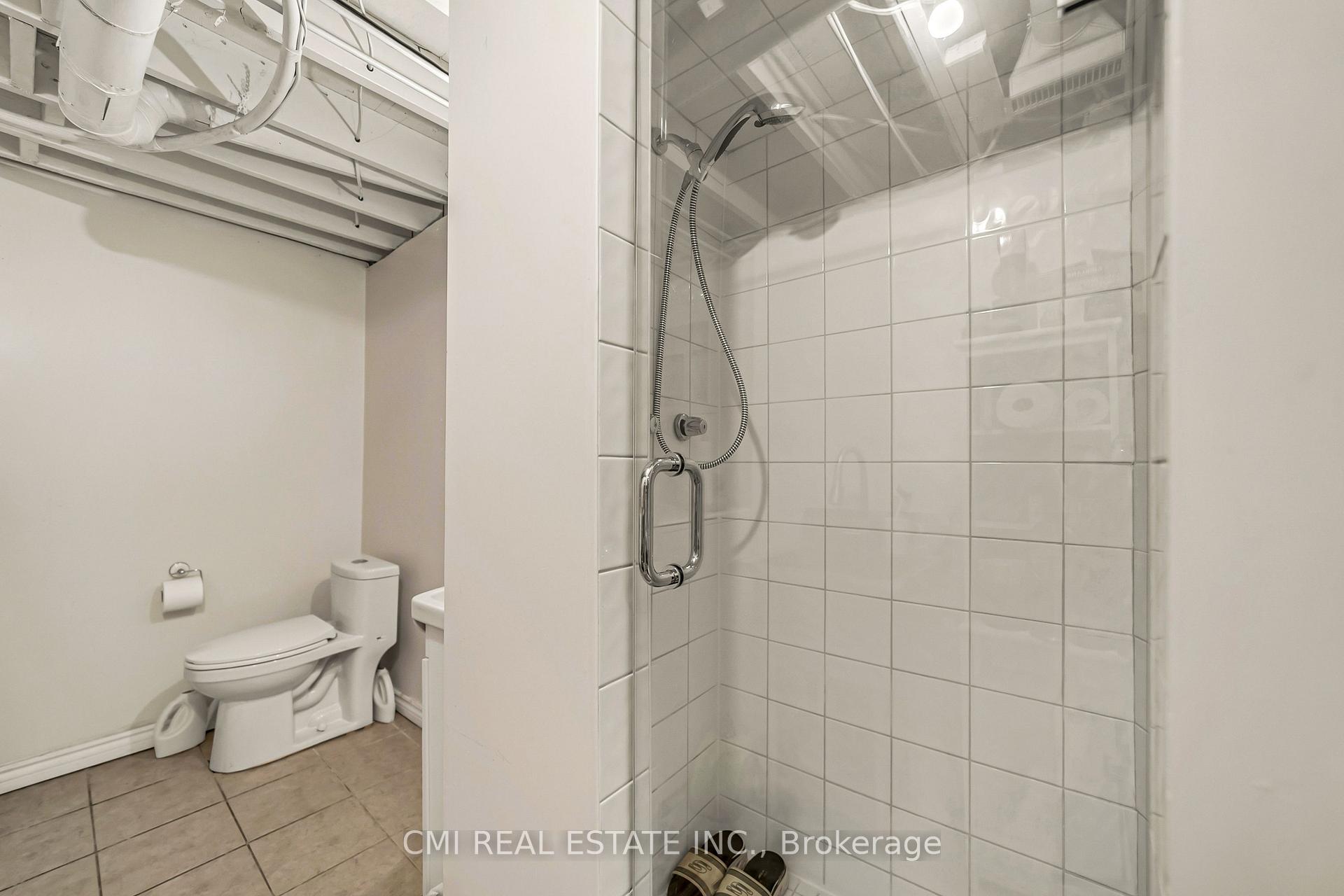Photo 15 of 39 Brightway Crescent, Richmond Hill, North Richvale — HOMEH