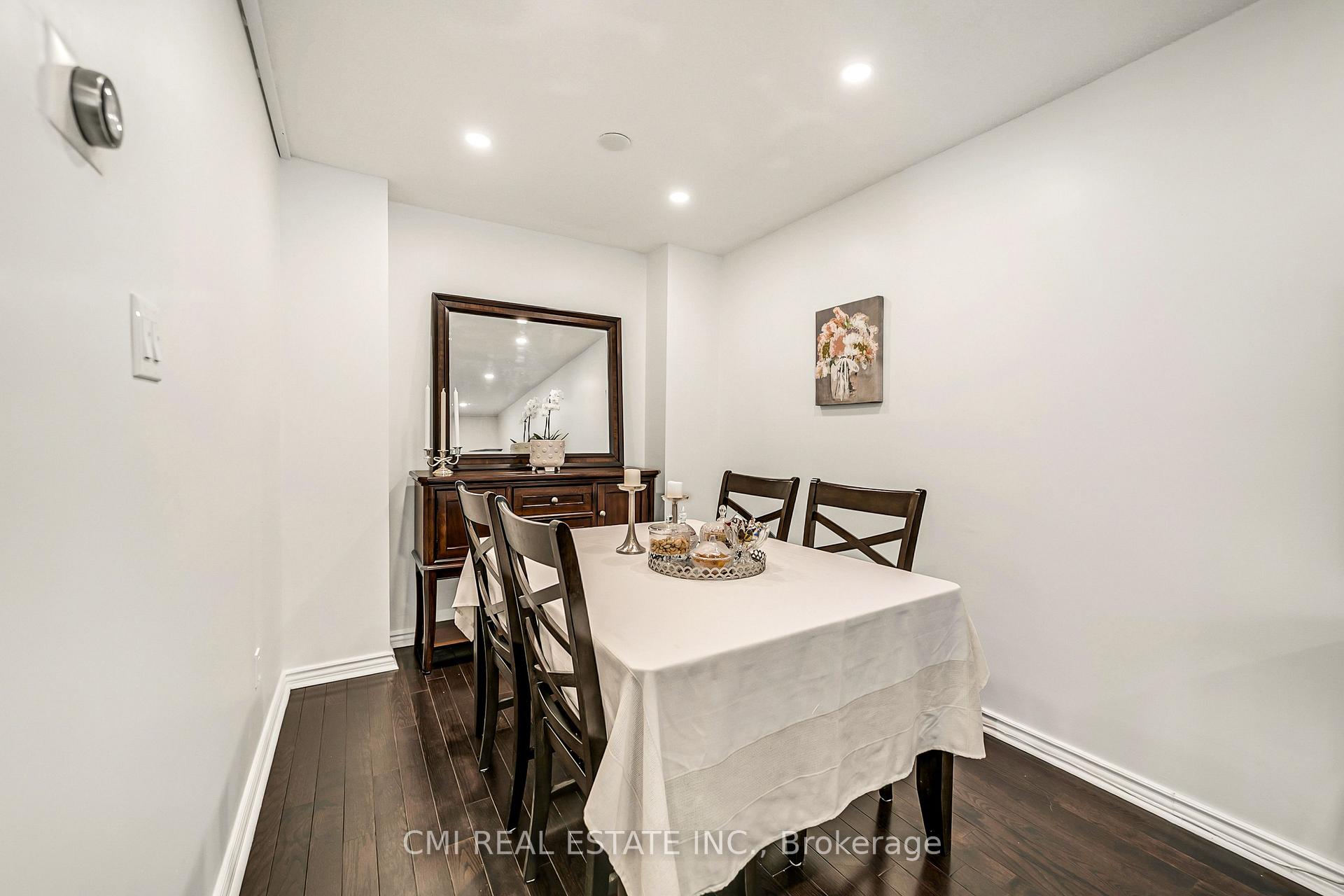 Photo 23 of 39 Brightway Crescent, Richmond Hill, North Richvale — HOMEH