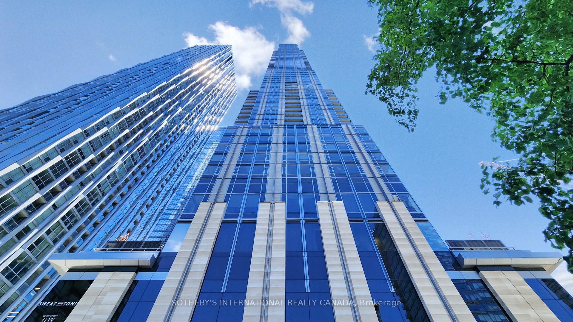 Front of Unit 2112, 11 Yorkville Avenue