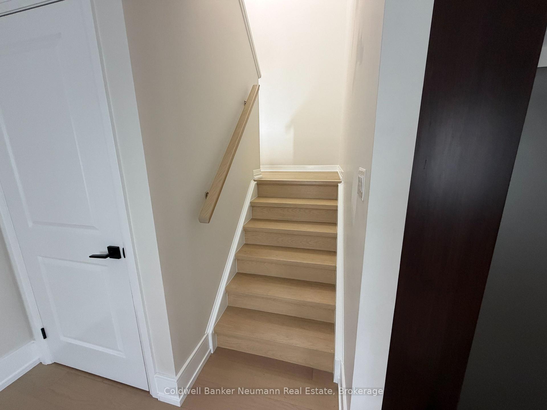 Photo 9 of 157 South Creek Drive, Kitchener, Doon South — HOMEH